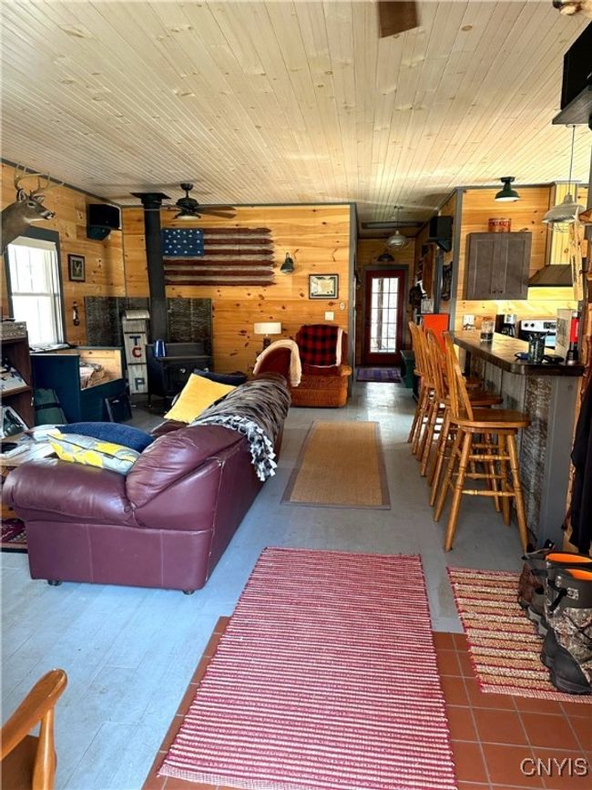 Living Room | Image 19