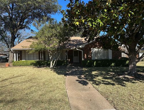705 Tarryall Dr, Dallas, TX, 75224-5033 | Card Image