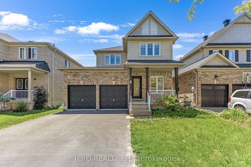 15 Connaught Lane, Barrie, ON, L4M0A3 | Card Image