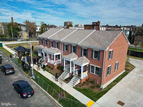 2319 Division St, BALTIMORE, MD, 21217-3352 | Card Image