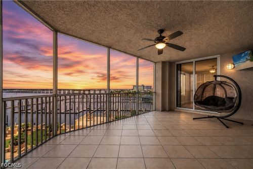 e705-2090 W 1st St, FORT MYERS, FL, 33901-3103 | Card Image