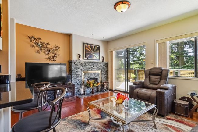 1 - 981 Fir Tree Glen, Townhouse with 2 bedrooms, 3 bathrooms and null parking in Saanich BC | Image 16