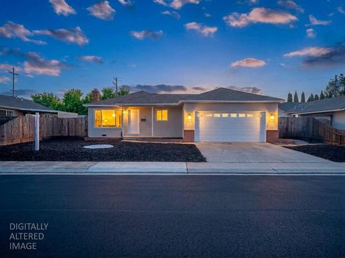 311 Charles Ave, Manteca, CA, 95336-4103 | Card Image