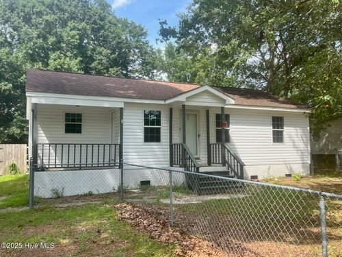1914 Evans St, New Bern, NC, 28562-6011 | Card Image