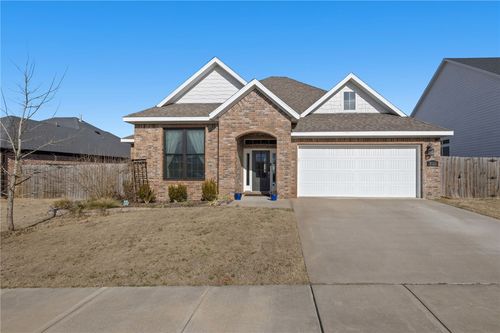 3022 E Calgary Street, Fayetteville, AR, 72701 | Card Image