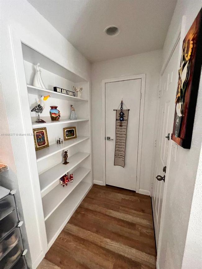 APT-1236 - 733 Riverside Dr, Condo with 1 bedrooms, 1 bathrooms and null parking in Coral Springs FL | Image 5