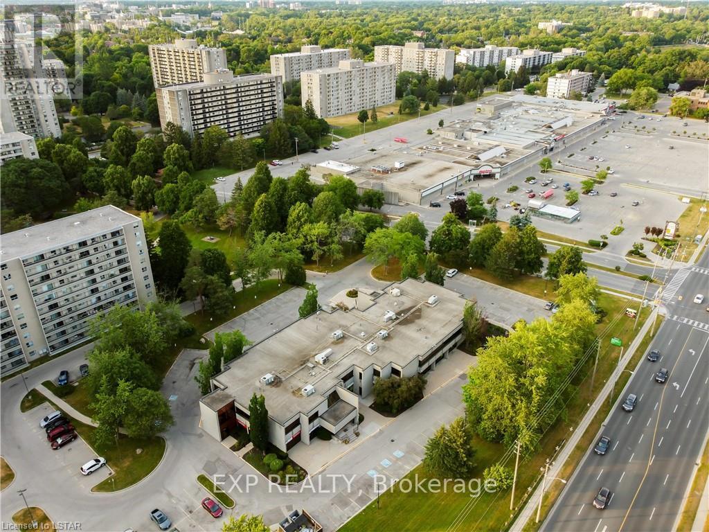 Commercial Lease in London North (North N) 5