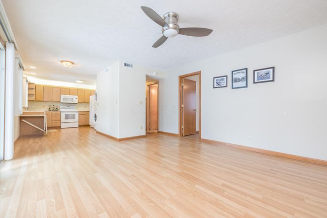 UNIT-102L - 129 Chase Ave, Condo with 2 bedrooms, 2 bathrooms and null parking in Russells Point OH | Image 5