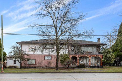 3390 Nanaimo St, Vancouver, BC, V5N5G6 | Card Image