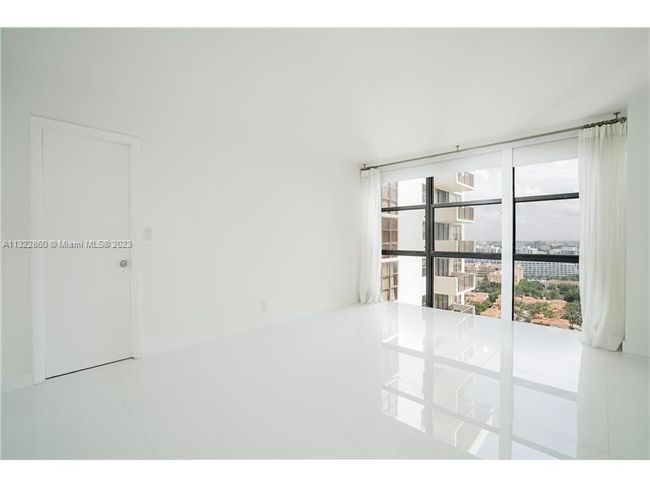 APT-2306 - 18181 Ne 31 St Ct, Condo with 2 bedrooms, 2 bathrooms and null parking in Aventura FL | Image 14