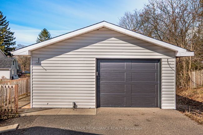 236 Lyle St N, House other with 3 bedrooms, 2 bathrooms and 6 parking in Grafton ON | Image 35
