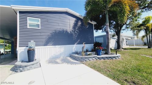 352 Shoreland Dr, FORT MYERS, FL, 33905-3164 | Card Image