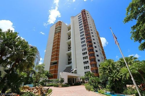 17a-4251 Gulf Shore Blvd N, NAPLES, FL, 34103-3425 | Card Image