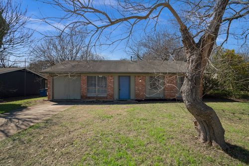 809 Eberhart Ln, Austin, TX, 78745-3939 | Card Image