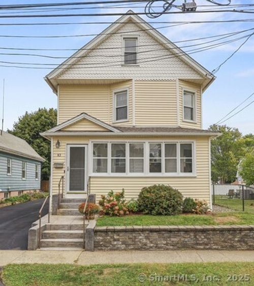 83 Berwyn St, Milford, CT, 06461-4013 | Card Image