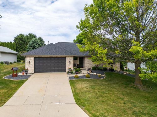 2938 Yale Dr, Janesville, WI, 53548-2795 | Card Image