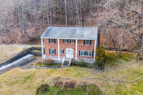 46 Nursery Rd, Tuxedo Park, NY, 10987-4450 | Card Image