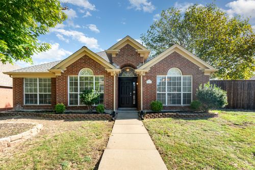 10512 Preston Vineyard Dr, Frisco, TX, 75035-8077 | Card Image