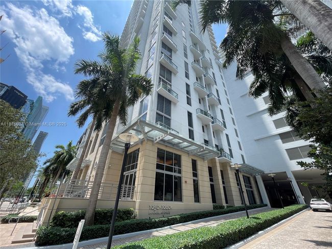APT-4015 - 1060 Brickell Ave, Condo with 1 bedrooms, 1 bathrooms and null parking in Miami FL | Image 25