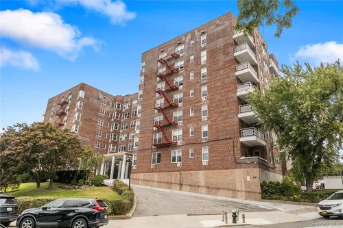 apt-2d-601 Kappock St, Bronx, NY, 10463-7745 | Card Image