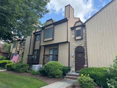 74 Schindler Sq, Hackettstown, NJ, 07840-4212 | Card Image