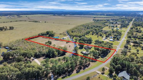 3607 S Main St, Anahuac, TX, 77514-1911 | Card Image