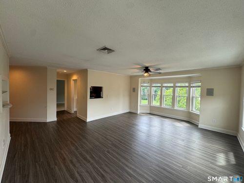 302-15 Highland St, West Hartford, CT, 06119-1379 | Card Image