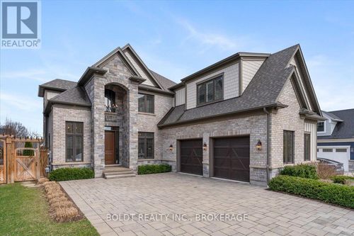 1107 Balfour St, Fenwick, ON, L0S1C0 | Card Image