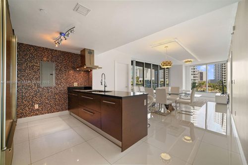 402-495 Brickell Ave, Miami, FL, 33131-2771 | Card Image