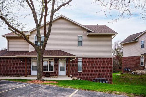 8-7883 S Scepter Drive, Franklin, WI, 53132 | Card Image