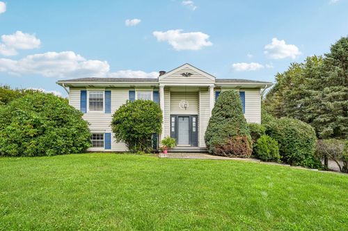 201 Frew Rd, Ellwood City, PA, 16117-7621 | Card Image