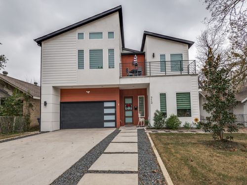 713 Wayne St, Dallas, TX, 75223-1644 | Card Image