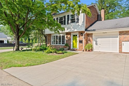 91 Yardley Ln, Akron, OH, 44313-6817 | Card Image