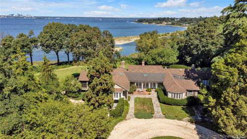 120 W Creek Farms Rd, Port Washington, NY, 11050-1321 | Card Image