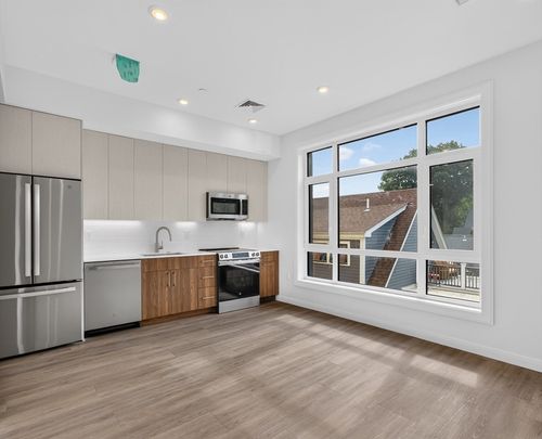 303-13 Warwick St, Somerville, MA, 02144 | Card Image