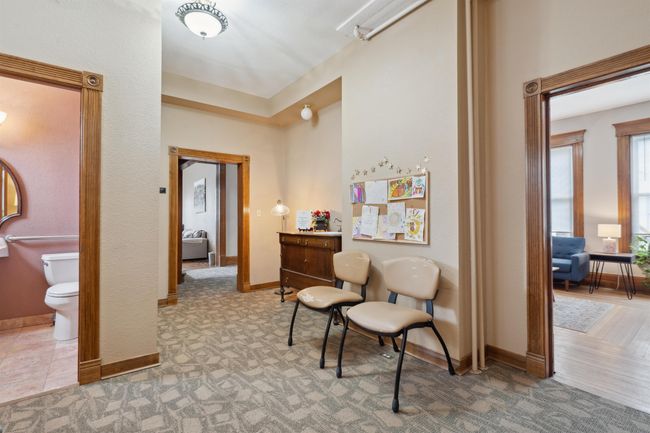 215 Franklin St, Home with 0 bedrooms, 0 bathrooms and null parking in Cedar Falls IA | Image 6