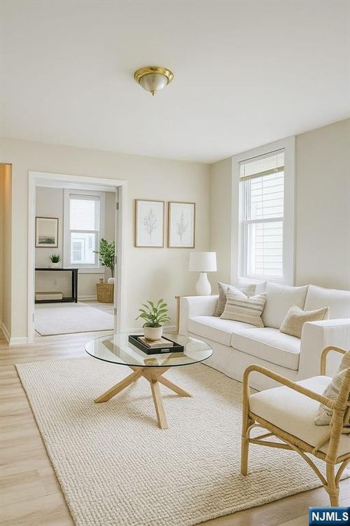 460-458-460 Leslie St, Newark, NJ, 07112-1231 | Card Image