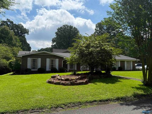 106 Nottingham Rd, Rainbow City, AL, 35906-6340 | Card Image