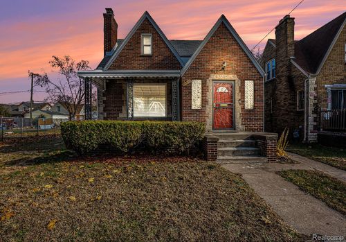 15454 Manor St, Detroit, MI, 48238-1671 | Card Image