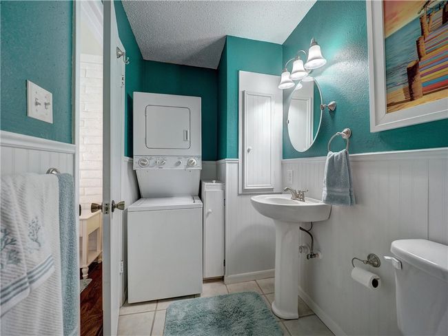APT-133 - 4901 State Highway 361, Condo with 2 bedrooms, 2 bathrooms and null parking in Port Aransas TX | Image 17