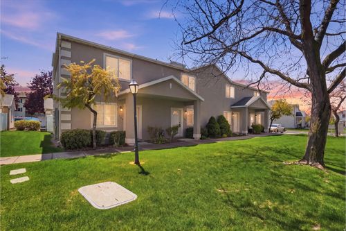 140 Penny Ln, Hyde Park, UT, 84341-1995 | Card Image