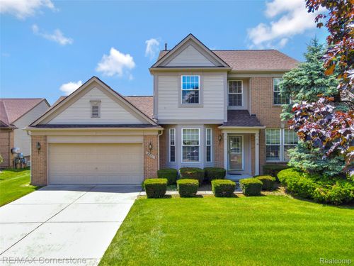 8307 Parkside Dr, Westland, MI, 48185-4608 | Card Image