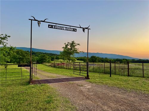 35871 Blackfork Trl, Mena, AR, 71953-8360 | Card Image