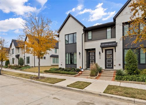 827 Crystal Oak Ln, Arlington, TX, 76005-4612 | Card Image