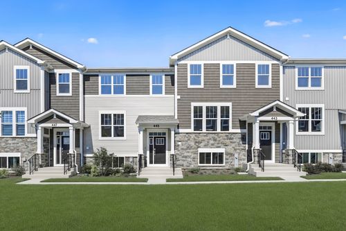 445 Red Oak Cir, Volo, IL, 60020-3228 | Card Image