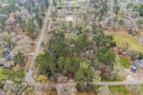 15104 Forest Ln, Conroe, TX, 77306-9064 | Card Image