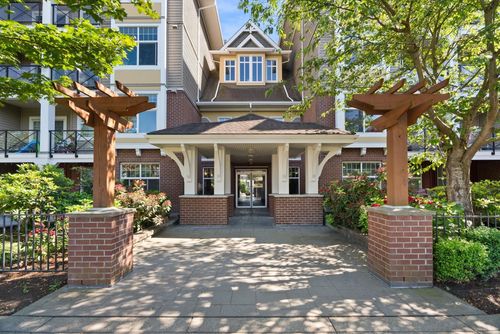 409-17712 57a Ave, Surrey, BC, V3S1J1 | Card Image