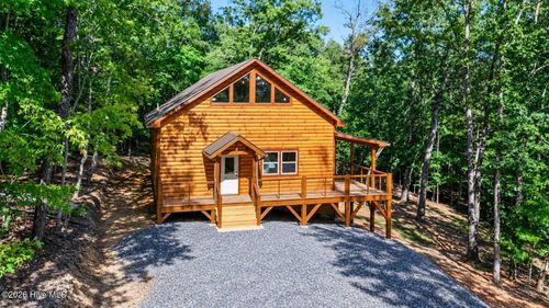 39 Horseshoe Branch Ln, Murphy, NC, 28906-4457 | Card Image