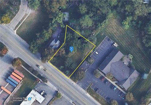 14203 Broadway Ave, Garfield Heights, OH, 44125-1953 | Card Image