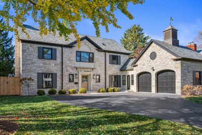 1041 Pawnee Road, House other with 5 bedrooms, 5 bathrooms and 2 parking in Wilmette IL | Image 1